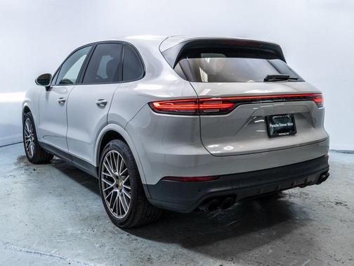 2022 Porsche Cayenne