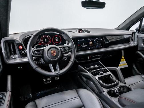 2026 Porsche Cayenne GTS