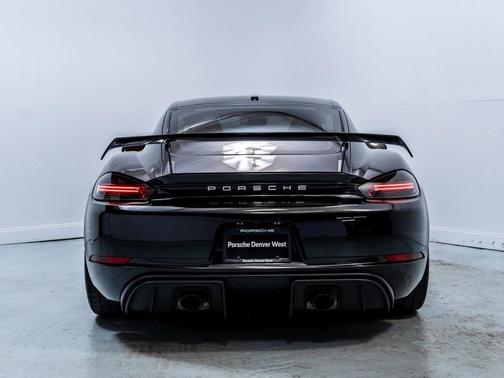 2021 Porsche 718 Cayman GT4