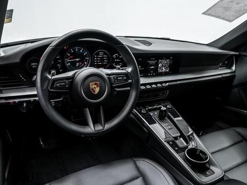 2024 Porsche 911 Carrera