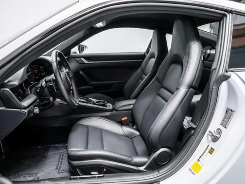 2024 Porsche 911 Carrera