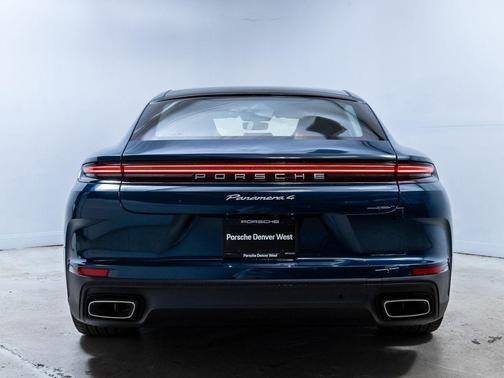 Montego Blue Metallic 2026 Porsche Panamera 4