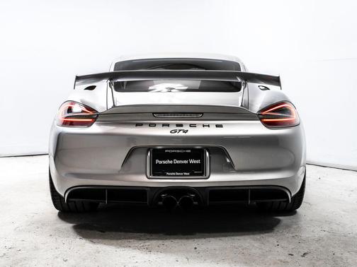 GT Silver Metallic 2016 Porsche Cayman GT4