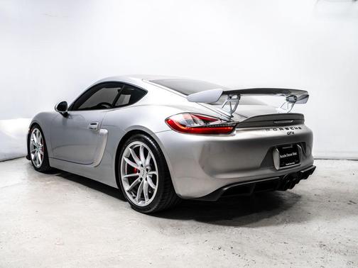 GT Silver Metallic 2016 Porsche Cayman GT4