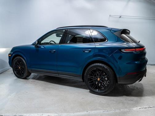 2026 Porsche Cayenne Base