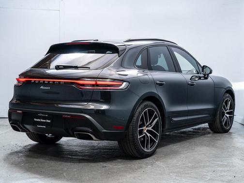 2023 Porsche Macan 