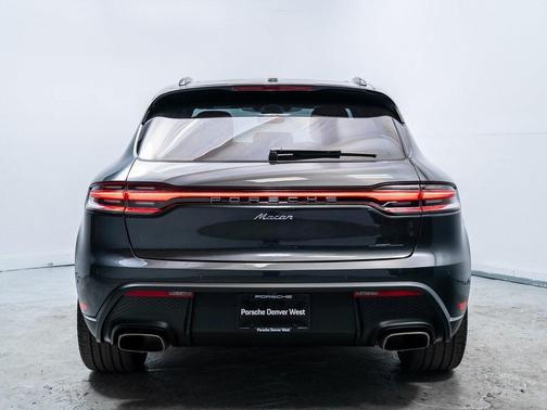 2023 Porsche Macan 
