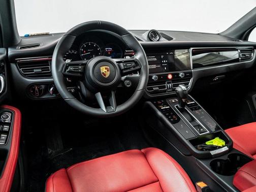 2026 Porsche Macan T