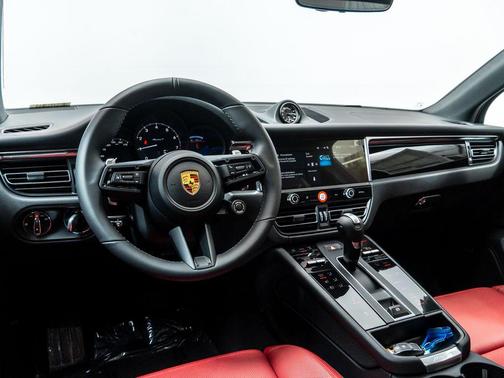 2026 Porsche Macan T