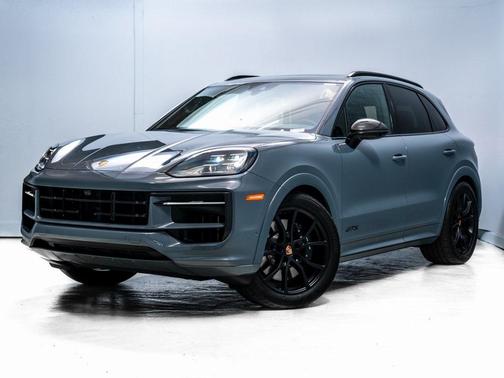 2026 Porsche Cayenne GTS