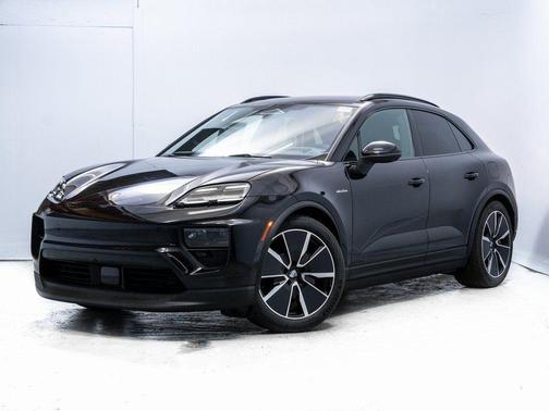 2025 Porsche Macan 4S