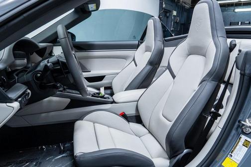2025 Porsche 911 Carrera S