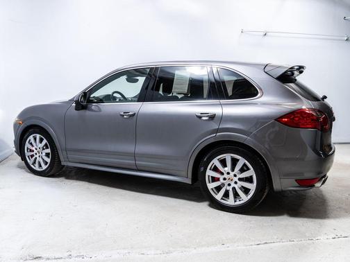 Gray 2014 Porsche Cayenne Turbo