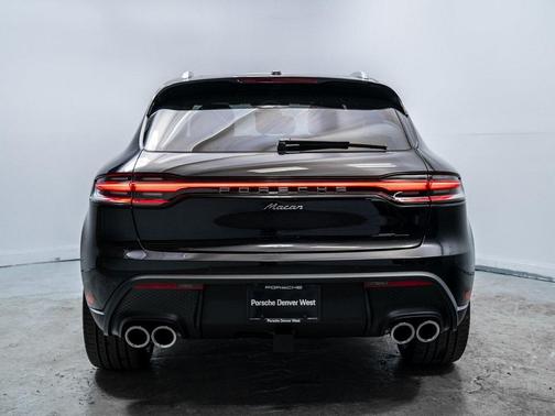 2026 Porsche Macan 