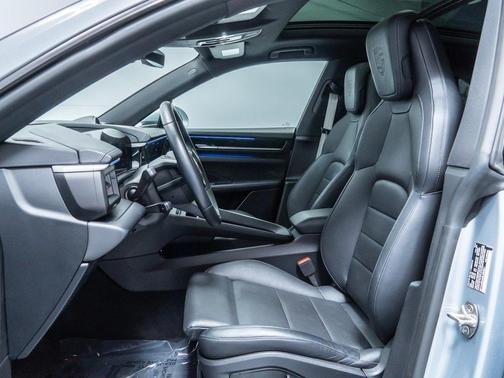 2025 Porsche Macan 4