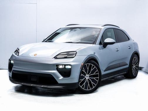 2025 Porsche Macan 4