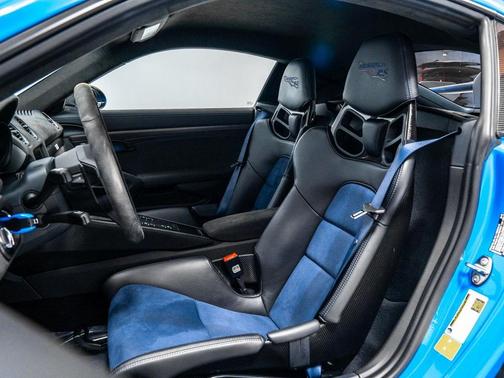 2023 Porsche 718 Cayman GT4 RS