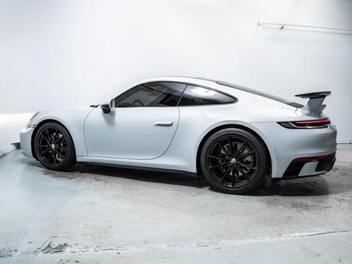 2024 Porsche 911 Carrera S