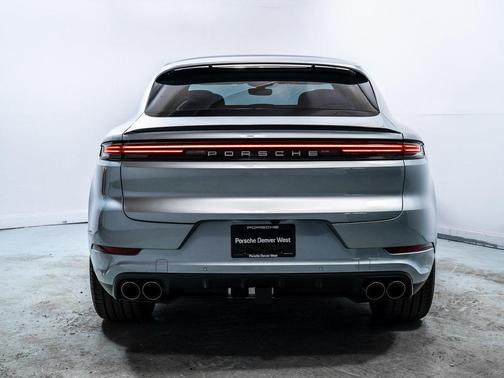2026 Porsche Cayenne AWD