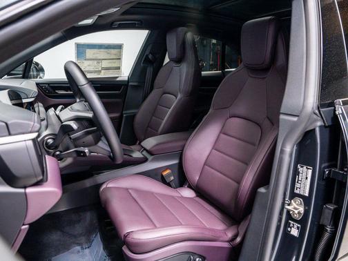 2026 Porsche Macan 4