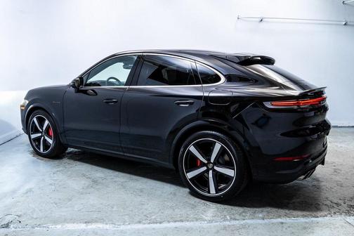 2026 Porsche Cayenne Turbo
