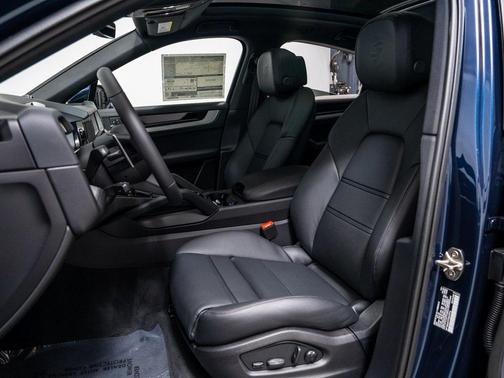 2026 Porsche Cayenne AWD