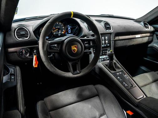 2024 Porsche 718 Cayman GT4 RS