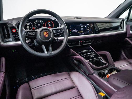 Chalk 2026 Porsche Cayenne Base