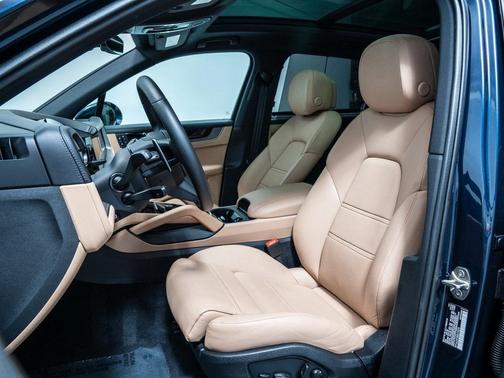 2025 Porsche Cayenne S