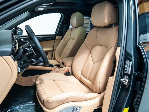 2026 Porsche Macan S