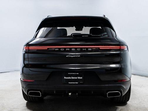 2026 Porsche Cayenne Base