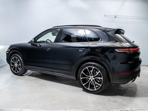 2026 Porsche Cayenne Base