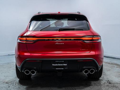 2026 Porsche Macan Base