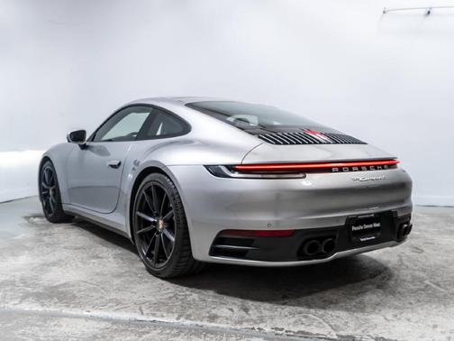 GT Silver Metallic 2024 Porsche 911 Carrera 4S