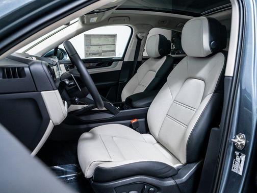 2026 Porsche Cayenne AWD