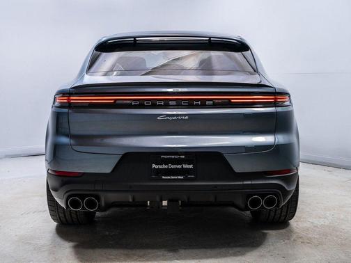 2026 Porsche Cayenne AWD