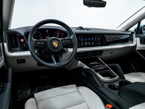 2026 Porsche Cayenne AWD