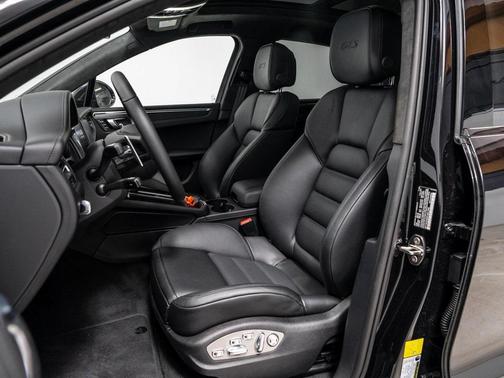 2026 Porsche Macan GTS
