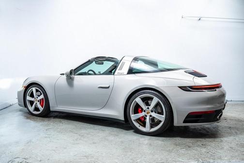 2024 Porsche 911 Targa 4S