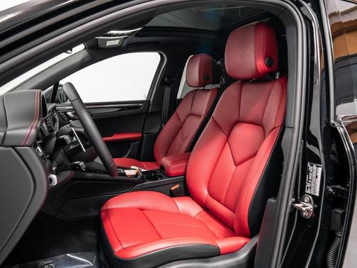 2026 Porsche Macan T