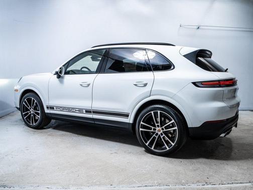 2026 Porsche Cayenne Base