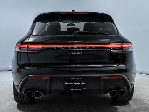 2025 Porsche Macan 