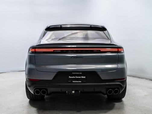 2026 Porsche Cayenne AWD