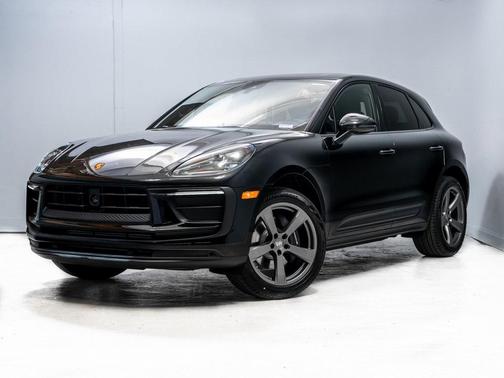 2026 Porsche Macan Base
