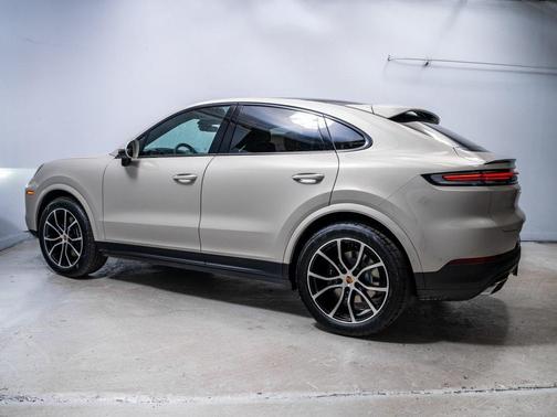 2026 Porsche Cayenne AWD