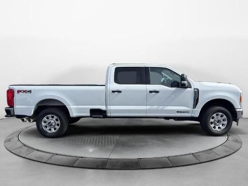 OXFORD WHITE 2023 Ford F-350 XLT