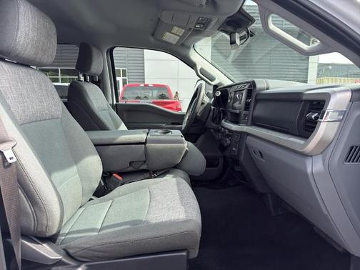 OXFORD WHITE 2023 Ford F-350 XLT