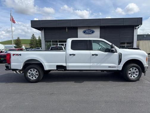 OXFORD WHITE 2023 Ford F-350 XLT