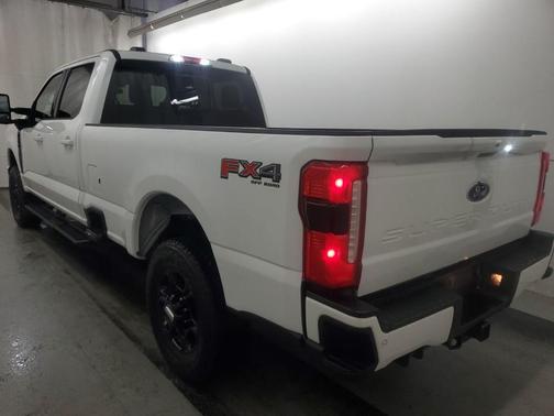 Oxford White 2023 Ford F-350 XLT