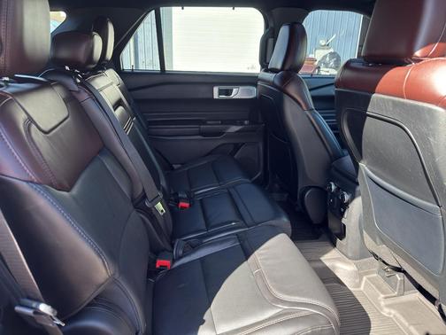 Magnetic Metallic 2020 Ford Explorer Platinum